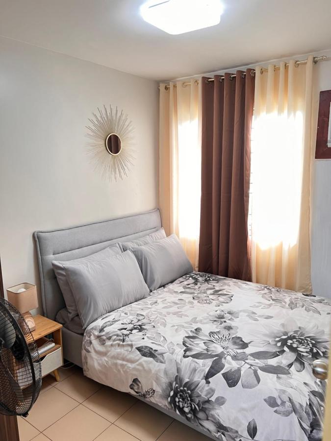 One Spatial Two Bedroom Condominium Unit With Pool And Gym Free Netflix And Wifi Iloilo City Exterior foto